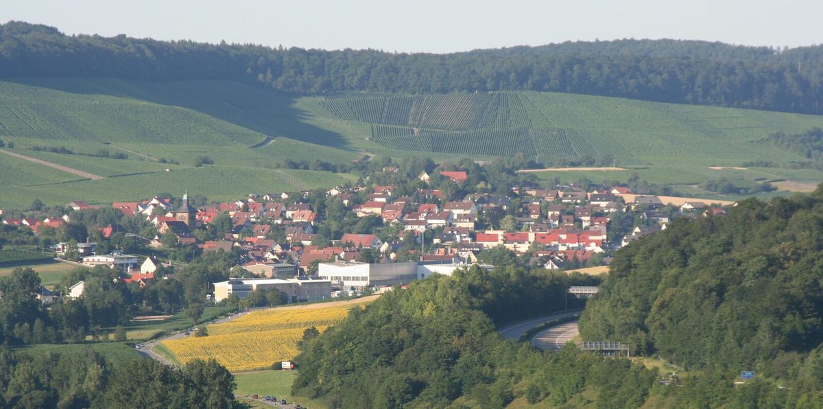 Blick über den Weinort Eberstadt im Landkreis Heilbronn