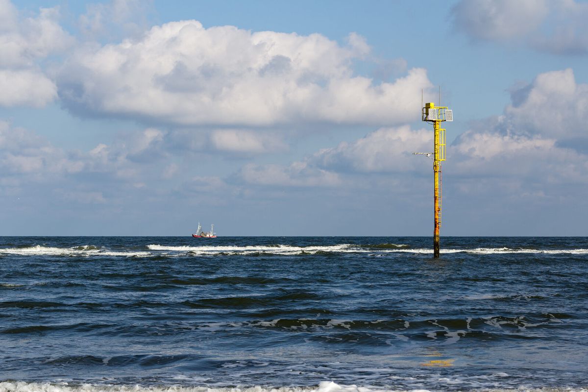 Nordseestrand mit Buhnen auf Norderney