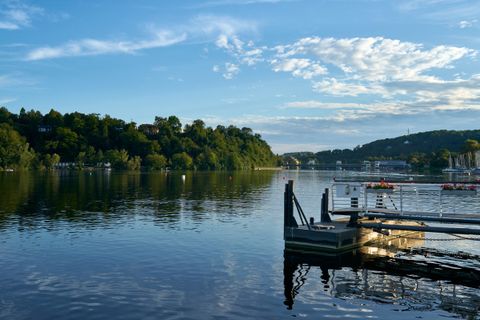 Trockenheit an der Ruhr: Wasserentnahmeverbot bis November – und Angler sollen Raubfische in Ruhe lassen
